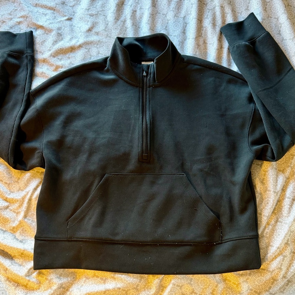 Black Ribbed Quarter Zip - Size Medium